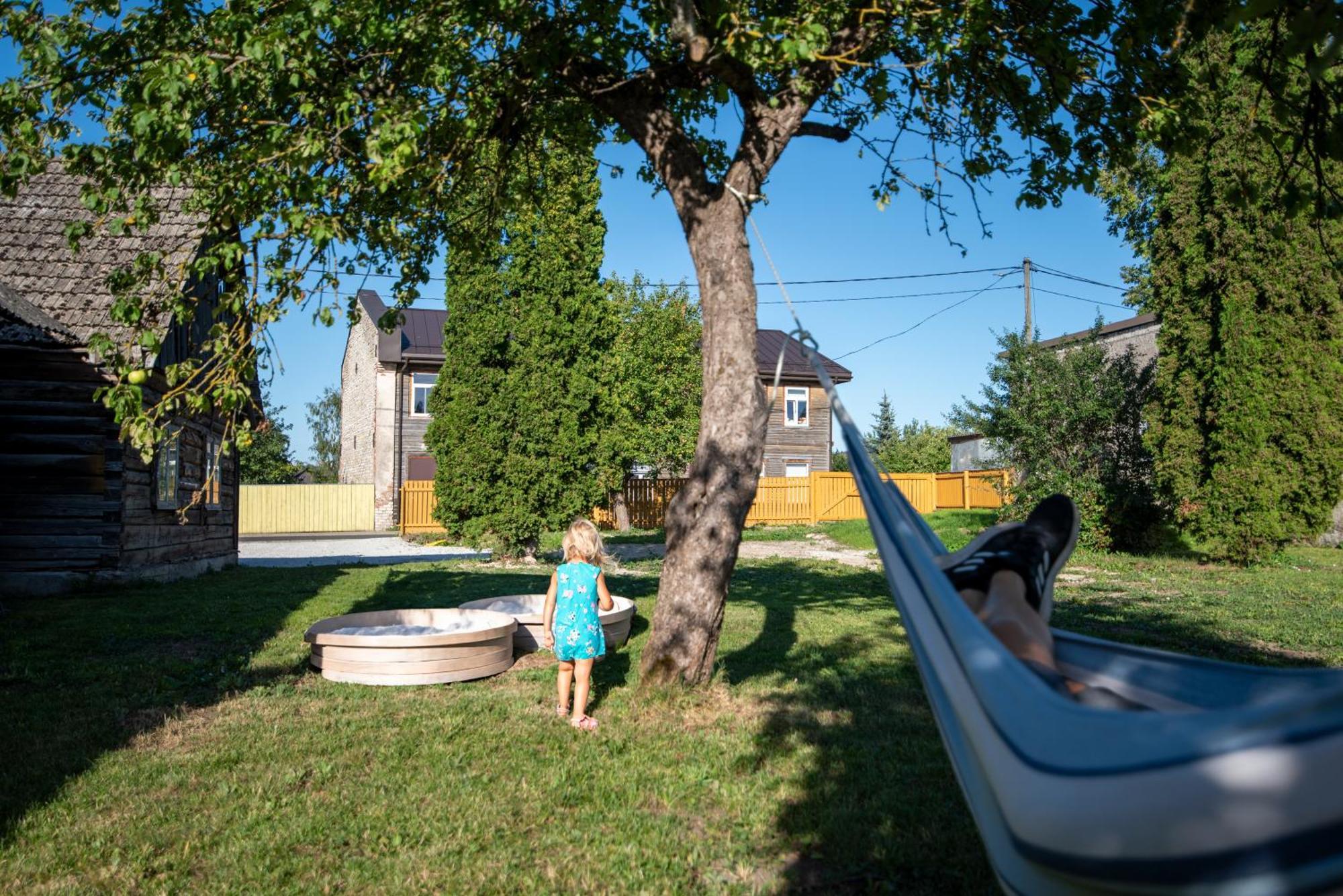 Posti Guesthouse Rakvere Exteriör bild