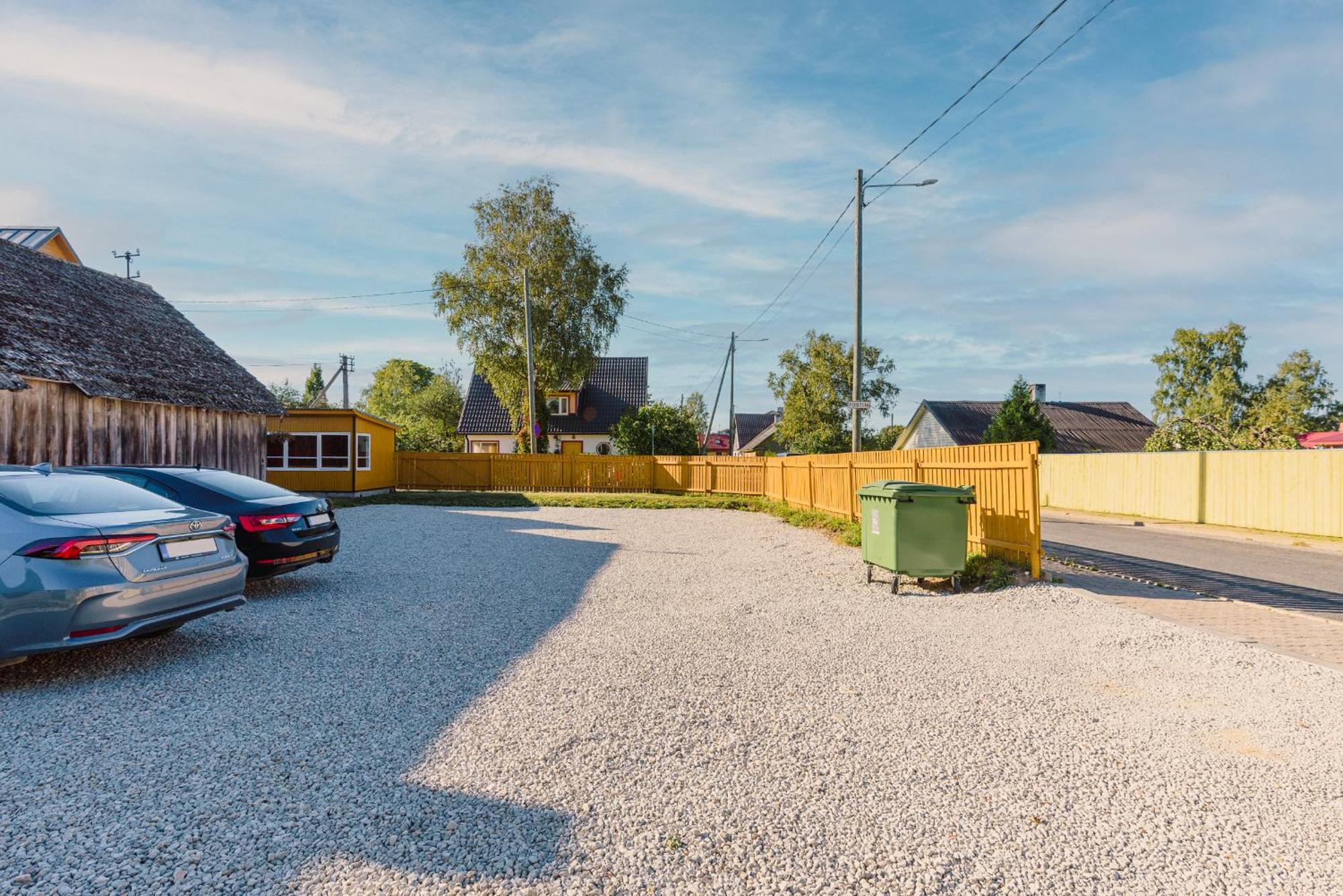 Posti Guesthouse Rakvere Exteriör bild