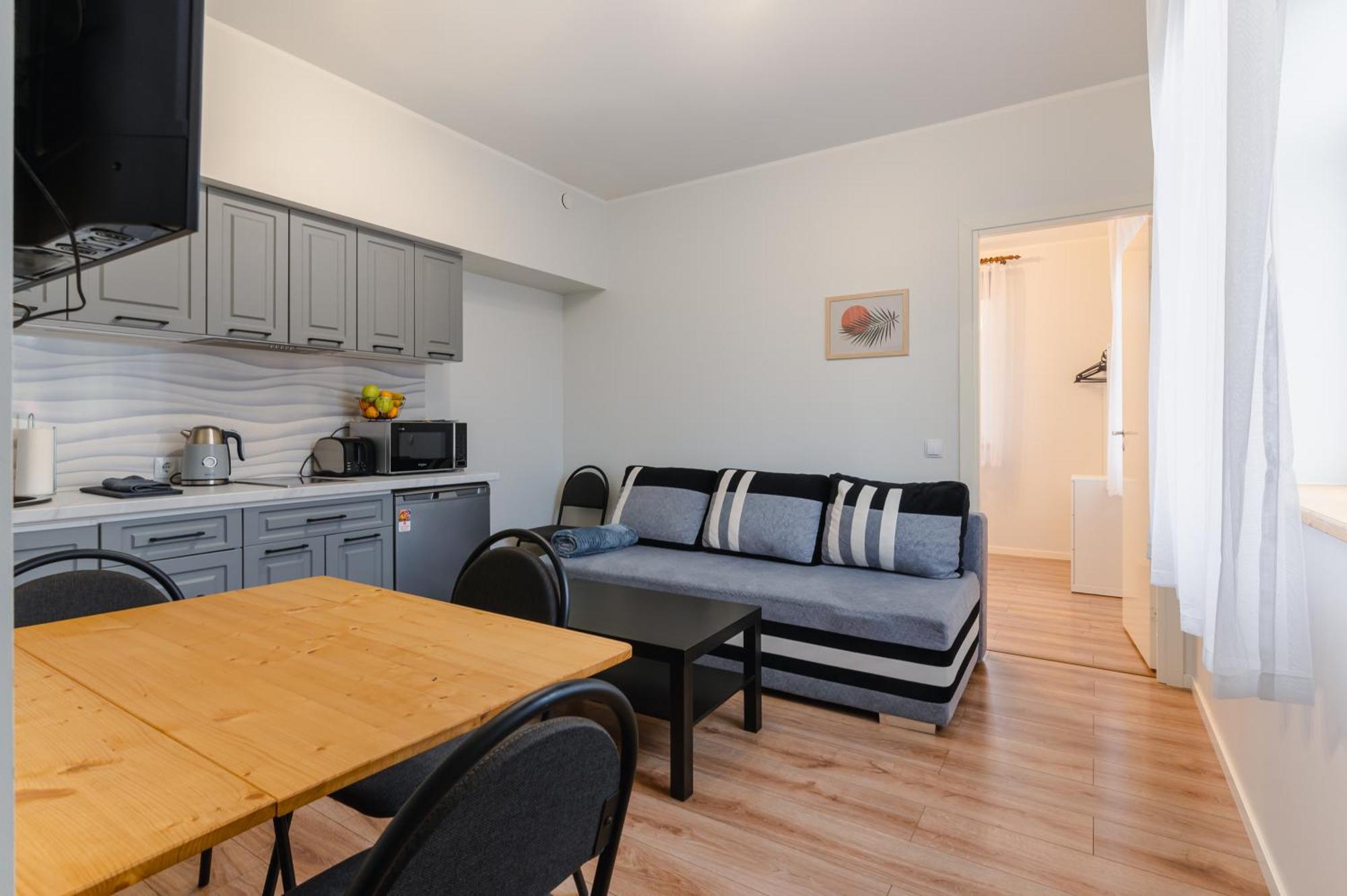 Posti Guesthouse Rakvere Exteriör bild