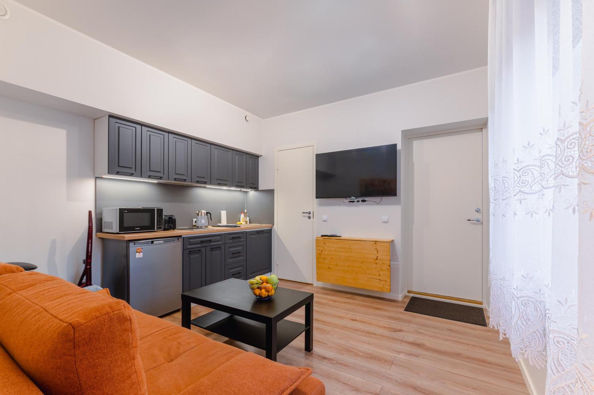Posti Guesthouse Rakvere Exteriör bild